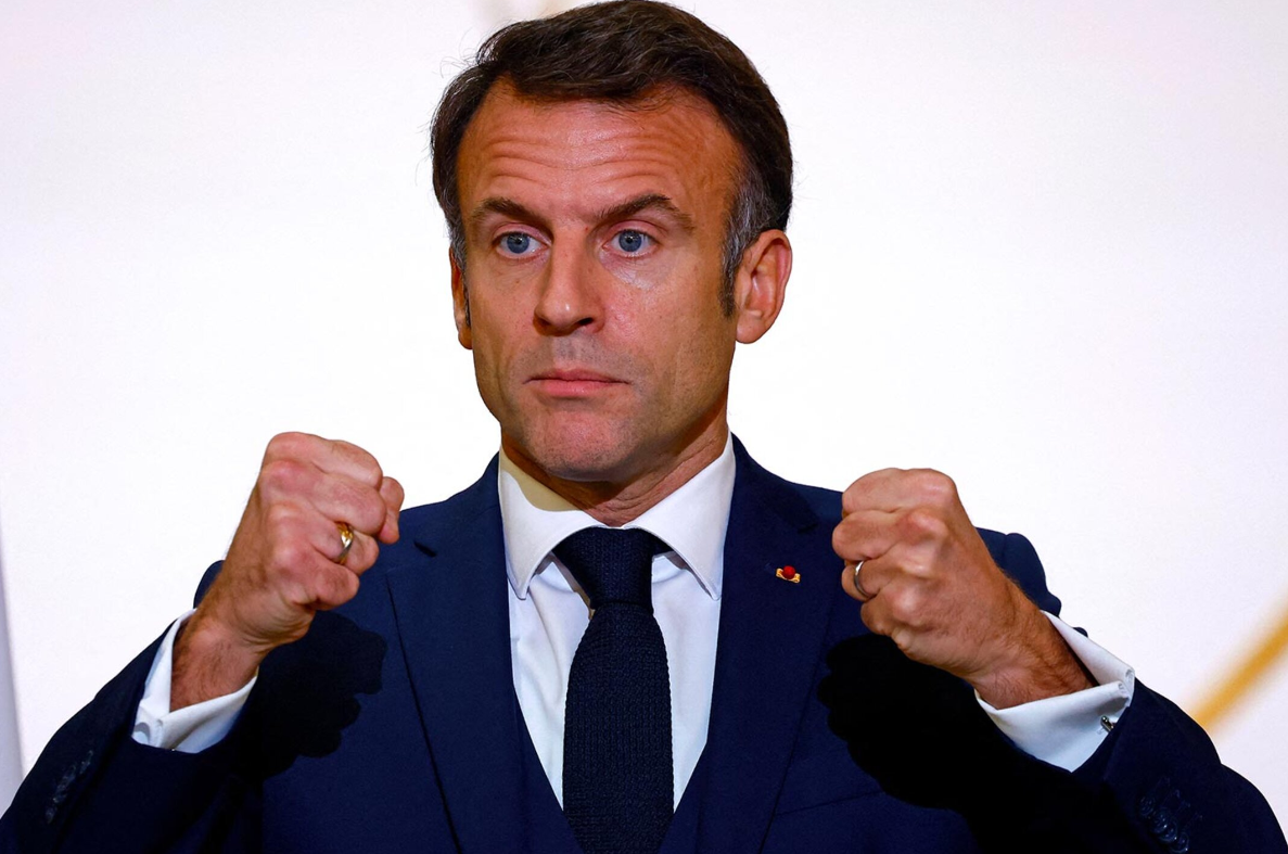 Emmanuel Macron lors du lancement du nouveau programme « ETIncelles » à l'Élysée, le 21 novembre 2023. © Photo by Sarah Meyssonnier / POOL / AFP
